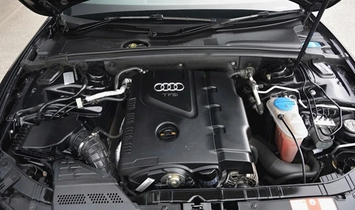 Audi A5 2.0 TFSI Engine